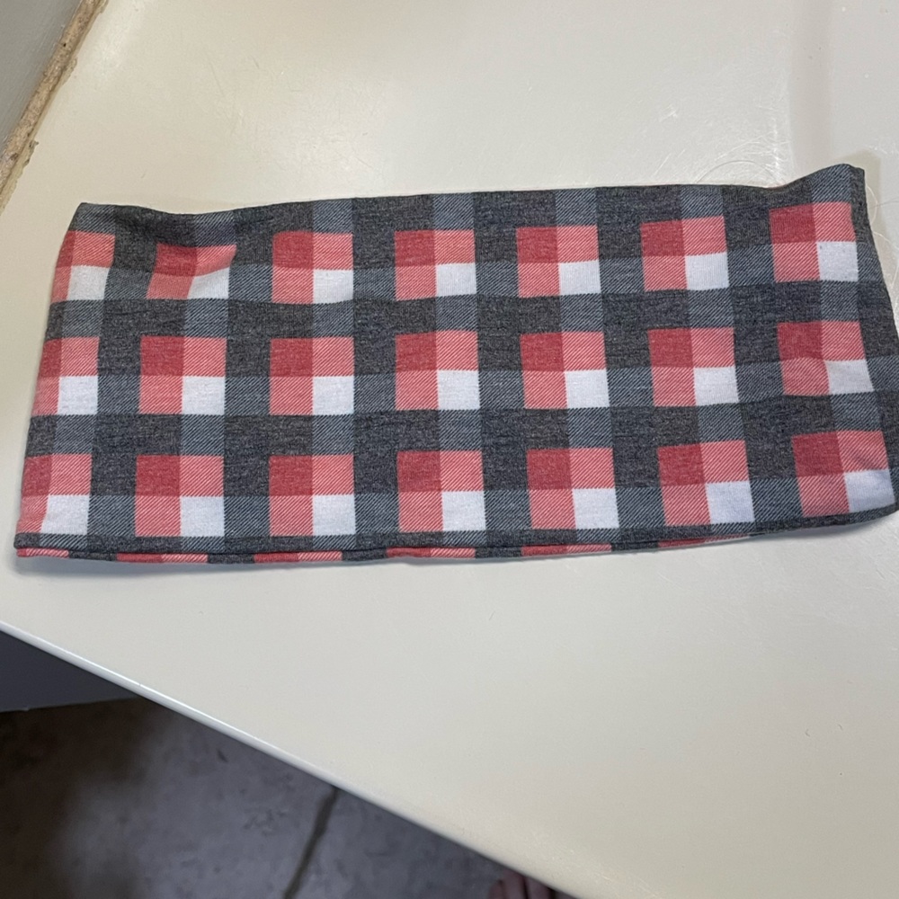 🔴4/$15 BUNDLE ONLY🔴 Maven Thread Checkered Headband